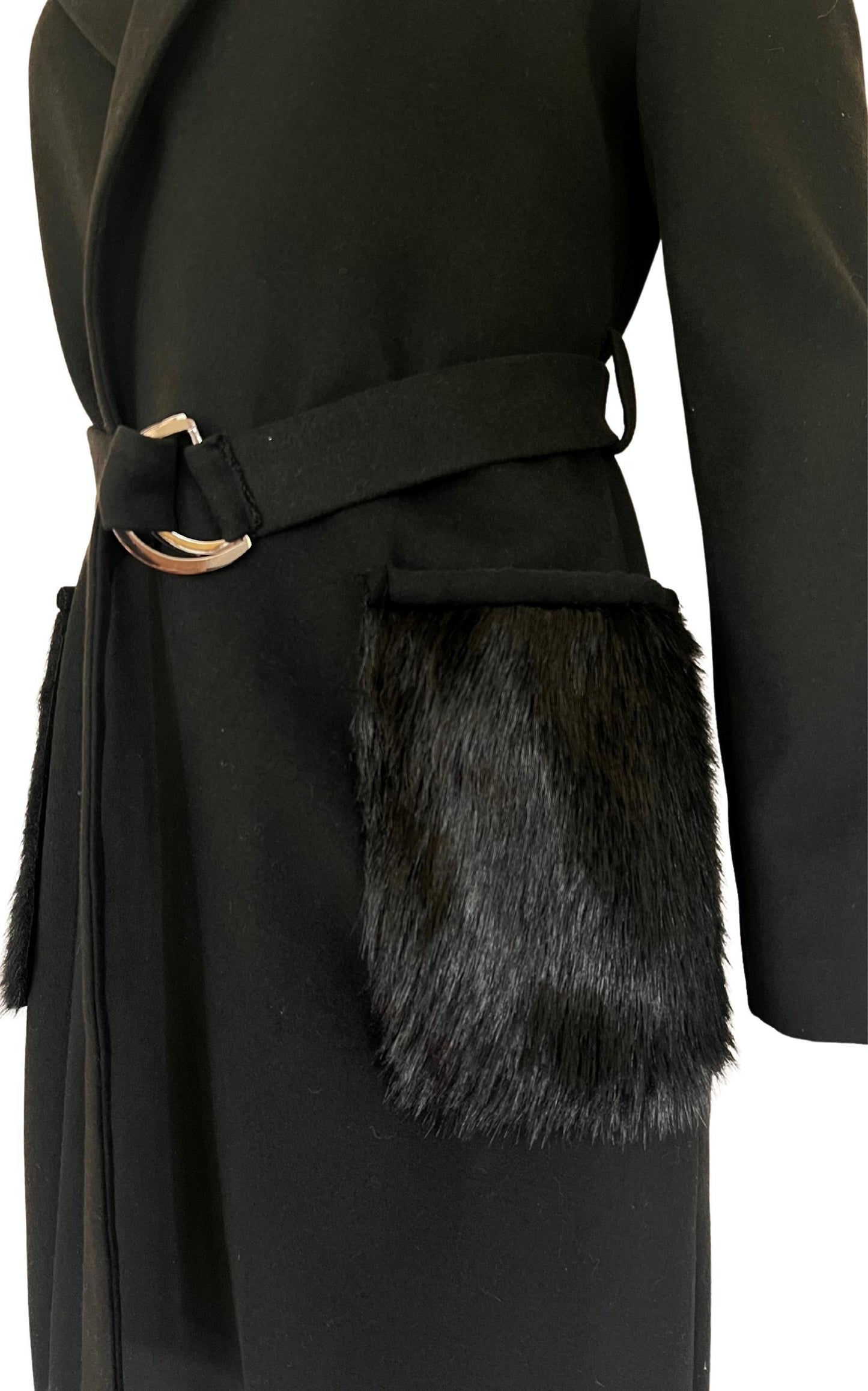 Black Classic Coat with Faux Fur Pockets Cult Moda